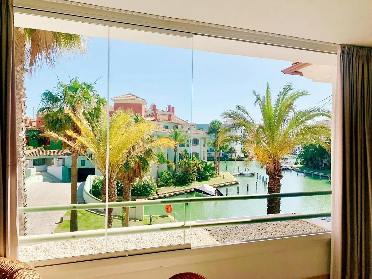 Sotogrande Alboaire- Waterfront Luxury 4 Bedroom Apt In The Marina Of Sotogrande