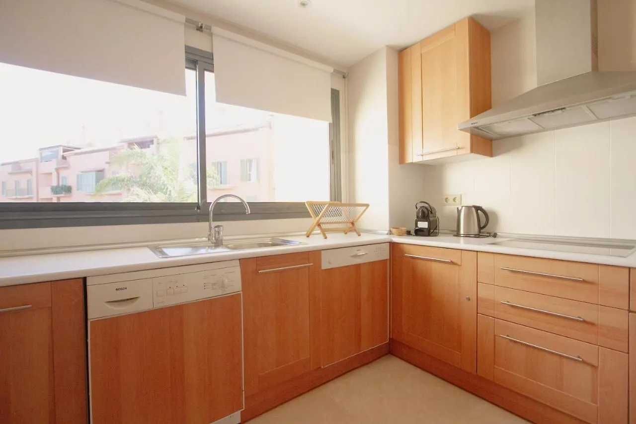 Sotogrande Alboaire- Waterfront Luxury 4 Bedroom Apt In The Marina Of Sotogrande 0*,  Hiszpania