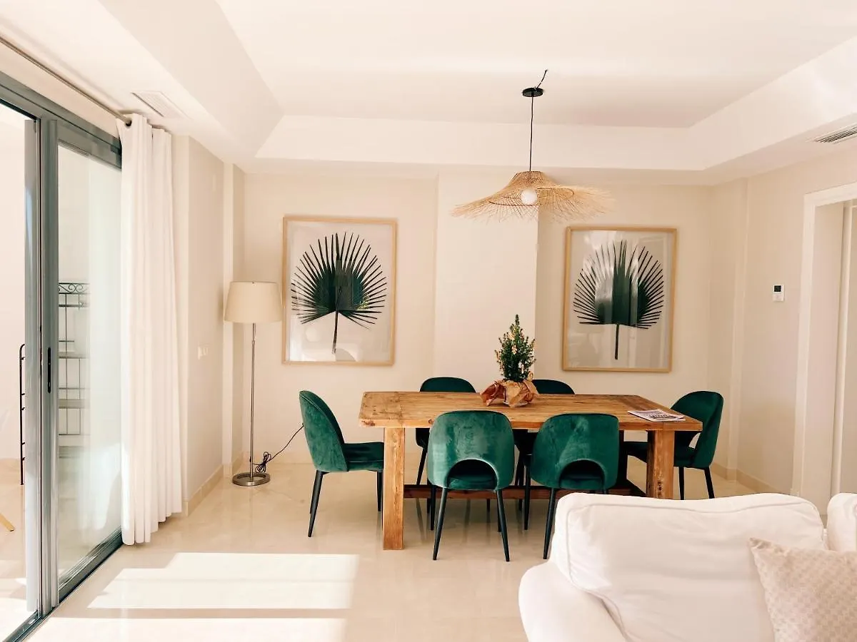 Sotogrande Alboaire- Waterfront Luxury 4 Bedroom Apt In The Marina Of Sotogrande