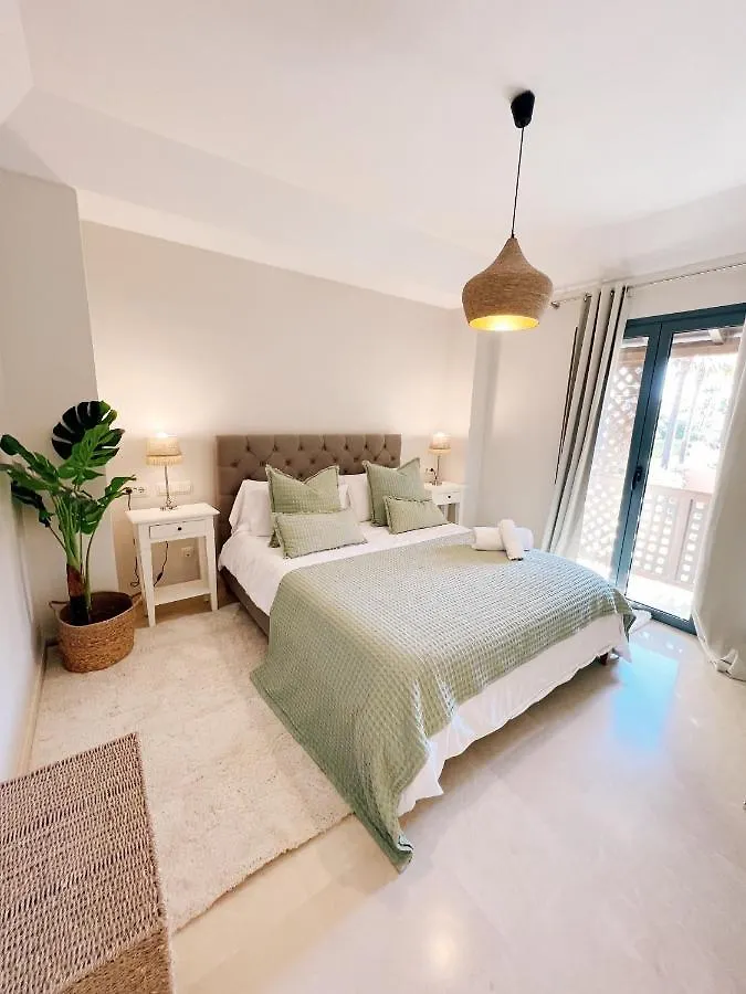 Sotogrande Alboaire- Waterfront Luxury 4 Bedroom Apt In The Marina Of Sotogrande Hiszpania